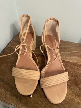 Gianni Bini Ankle Strap Heel Sandal Size 8